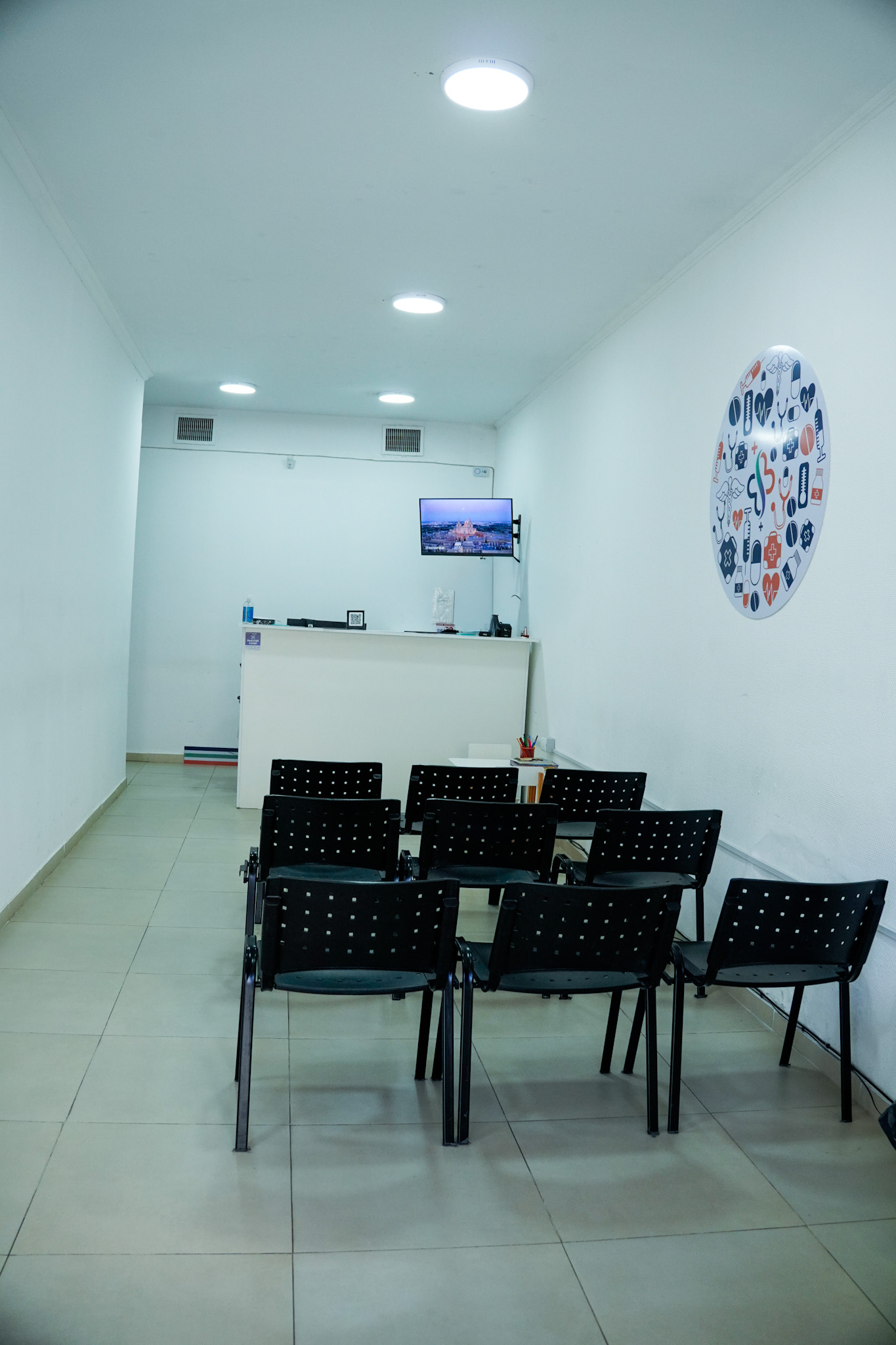 Sala de espera de Sana Salud.